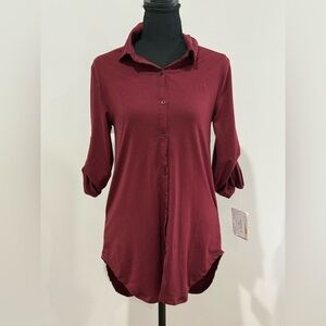 New LuLaRoe XS “Valentina” Women's Longline Button-Up Shirt - Burgundy 449